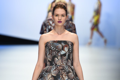 ハナエモリ デザイン バイ ユウ アマツ 2015年春夏コレクション - 蝶と共に新しいイメージを