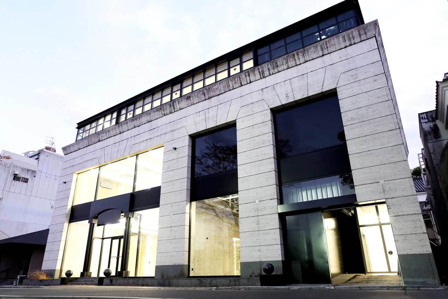 ラビットホール 外観