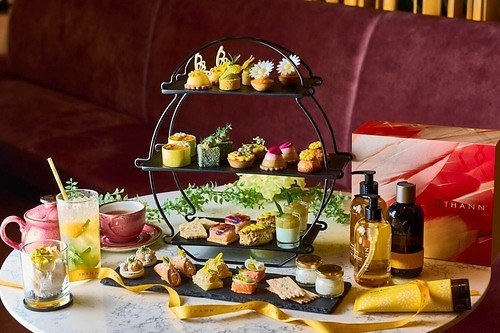 タイ発コスメ・タン×ANAインターコンチネンタルホテル東京、花香るボタニカルアフタヌーンティー