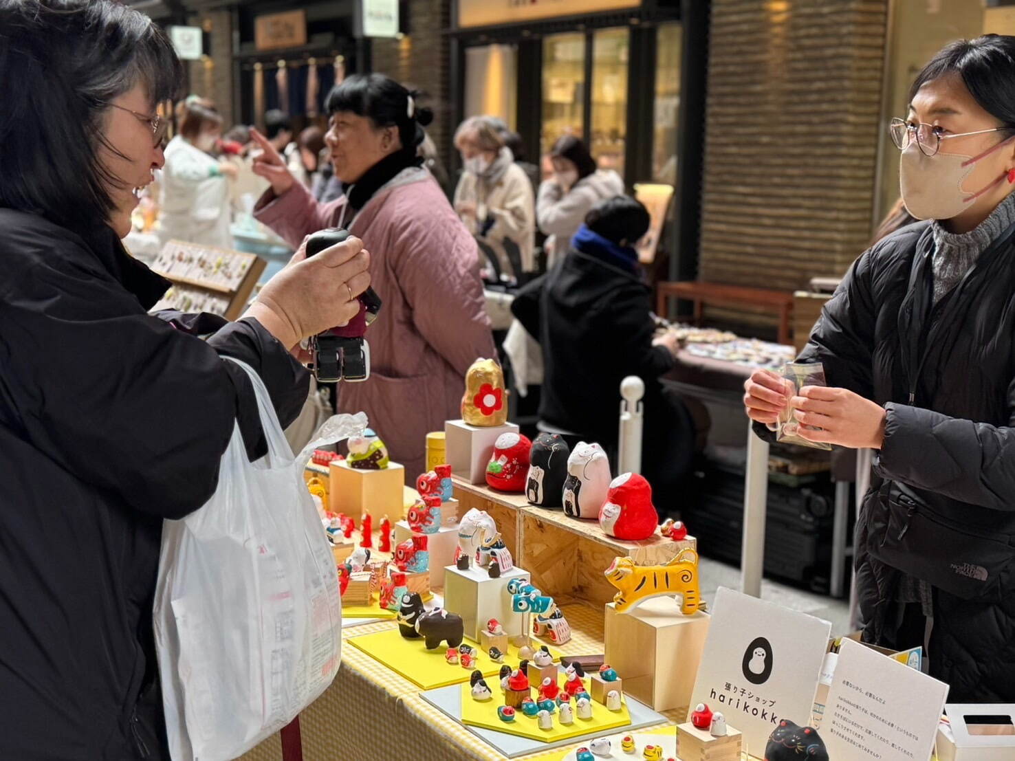 「第34回 オールドニューマーケット」日本橋仲通りにアクセサリーや暮らしの道具など約50店舗｜写真18
