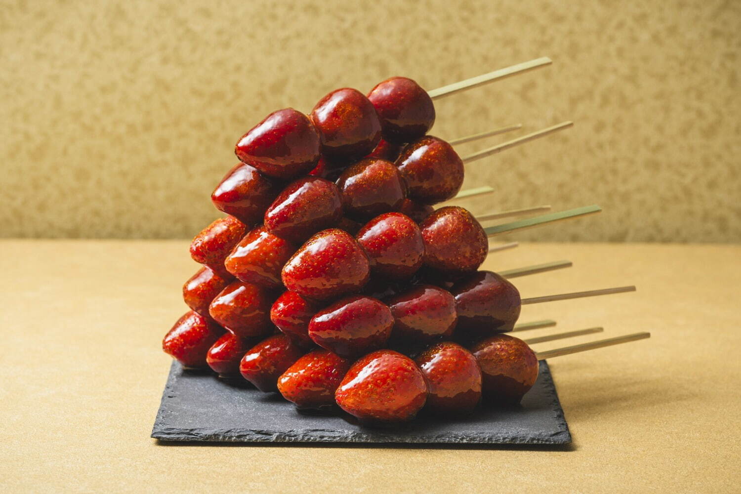 覚王山フルーツ大福 弁才天(KAKUOZAN FRUITS DAIFUKU BENZAITEN) 紅金｜写真3