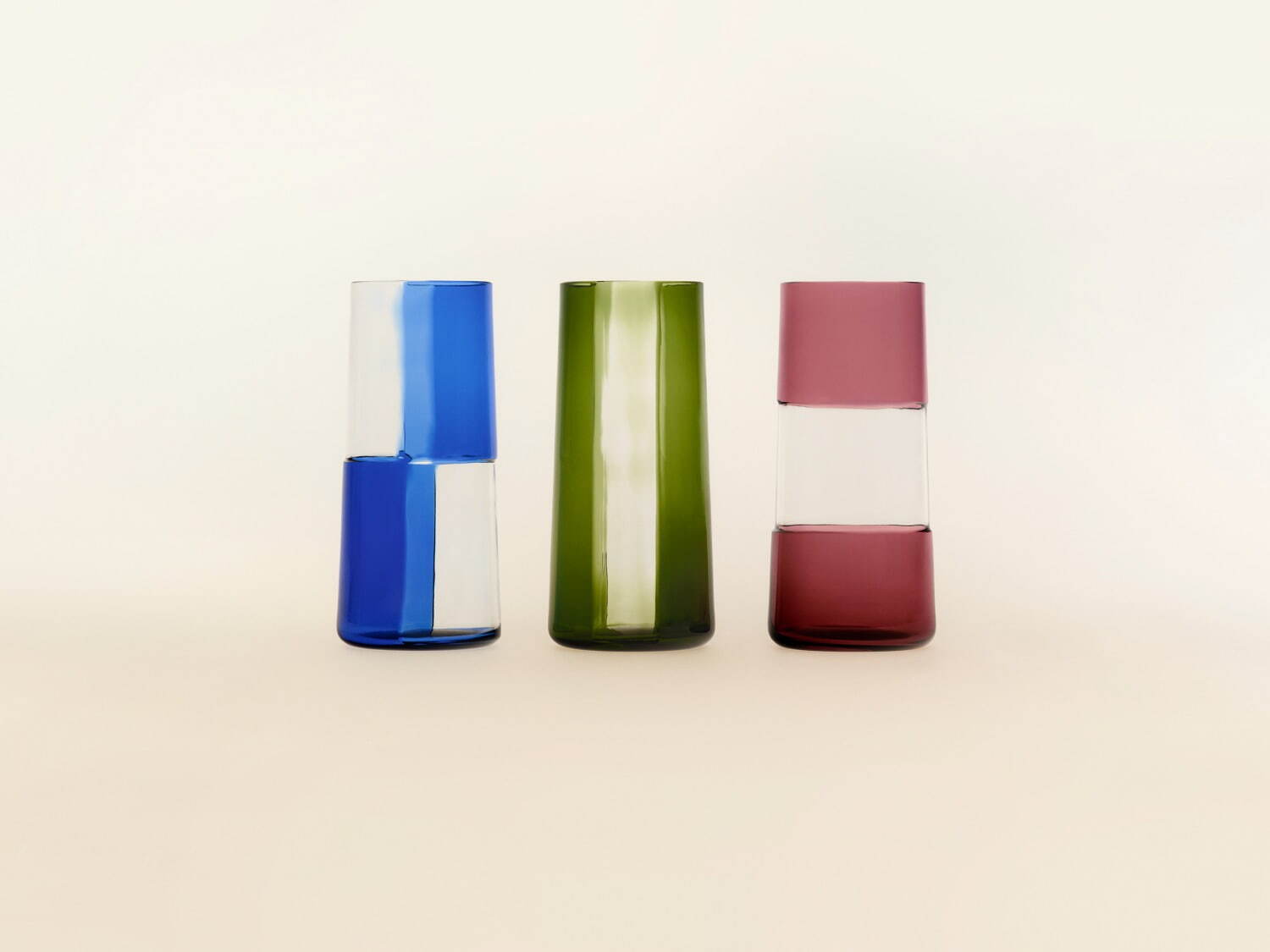 エルメスのホームコレクション、色鮮やかな“被せガラス”のオブジェ＆カシミアのブランケット｜写真36