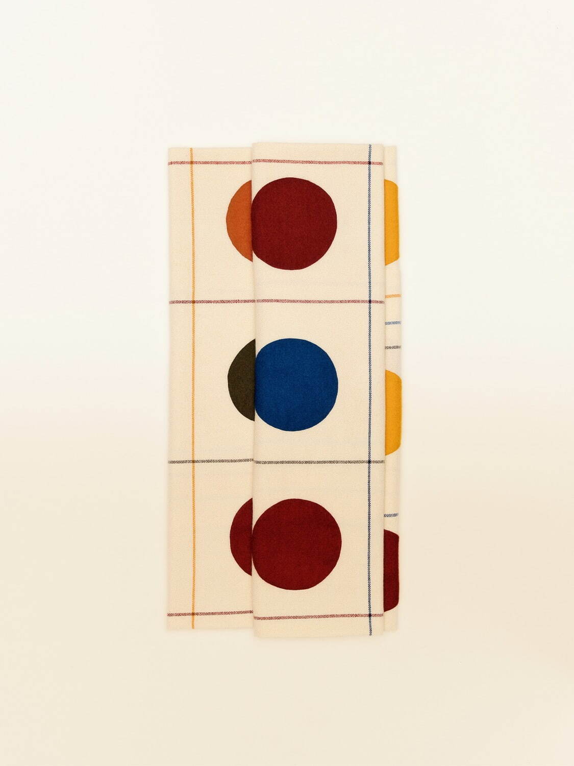 プレード「ポワン・エ・プラン」
サイズ：150×210cm