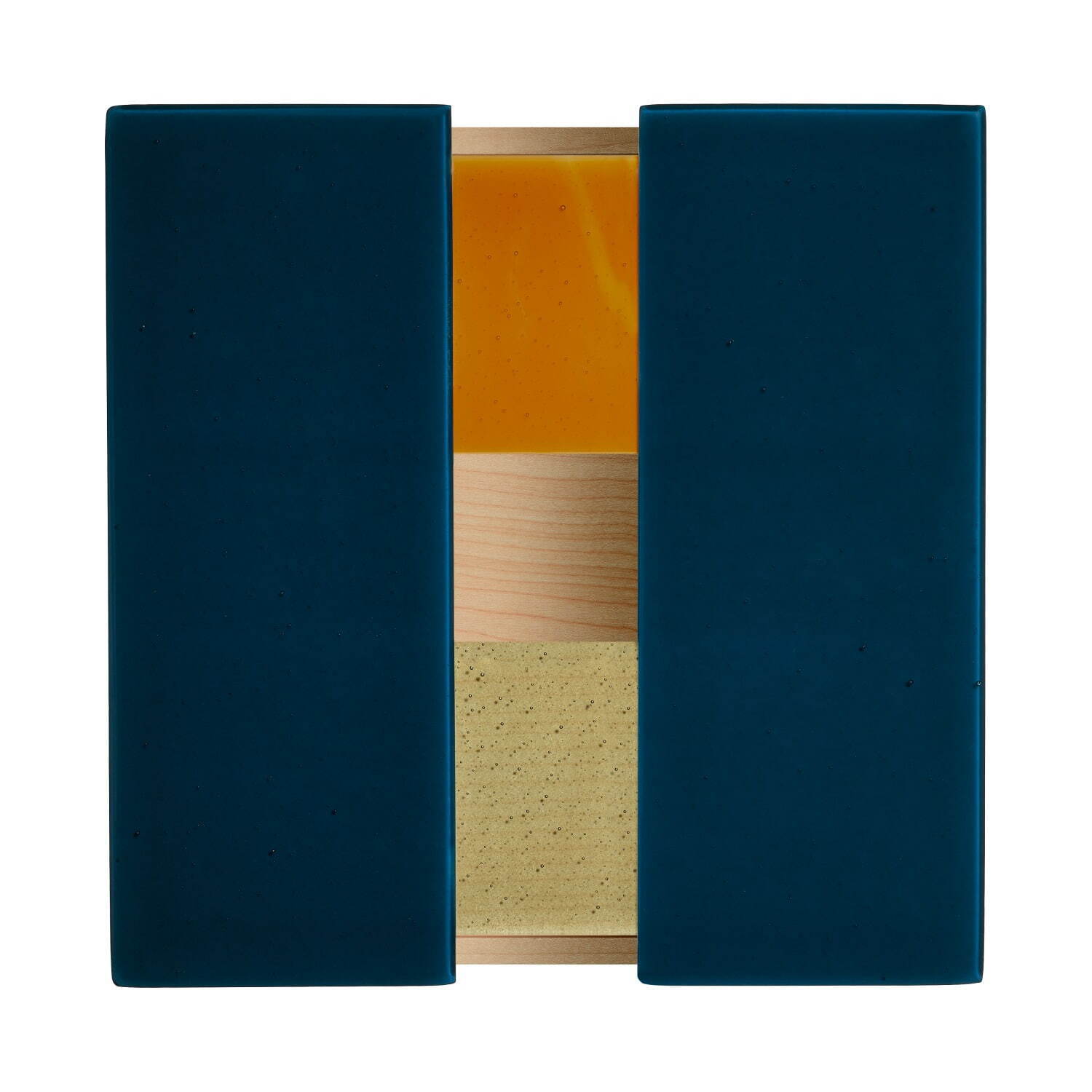 エルメスのホームコレクション、色鮮やかな“被せガラス”のオブジェ＆カシミアのブランケット｜写真26