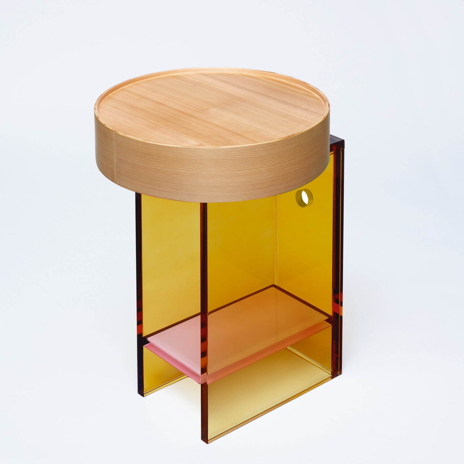 エルメスのホームコレクション、色鮮やかな“被せガラス”のオブジェ＆カシミアのブランケット｜写真4