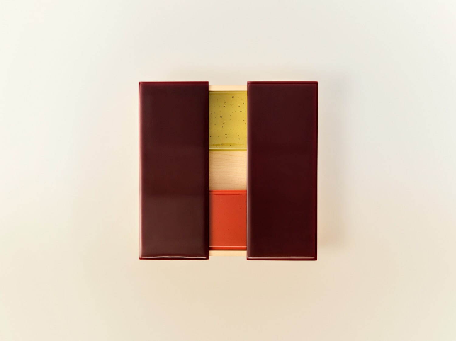 エルメスのホームコレクション、色鮮やかな“被せガラス”のオブジェ＆カシミアのブランケット｜写真39