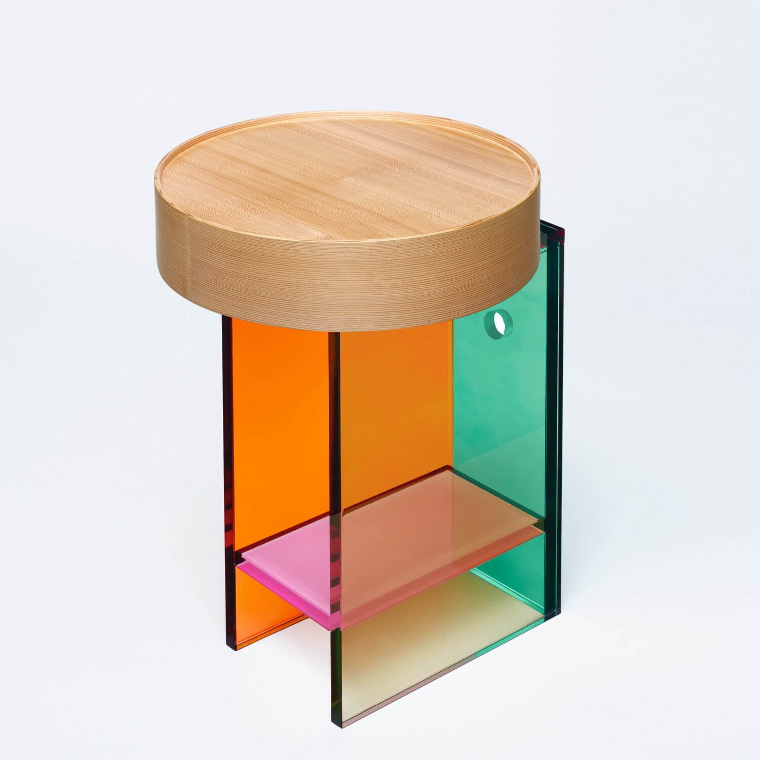 エルメスのホームコレクション、色鮮やかな“被せガラス”のオブジェ＆カシミアのブランケット｜写真3