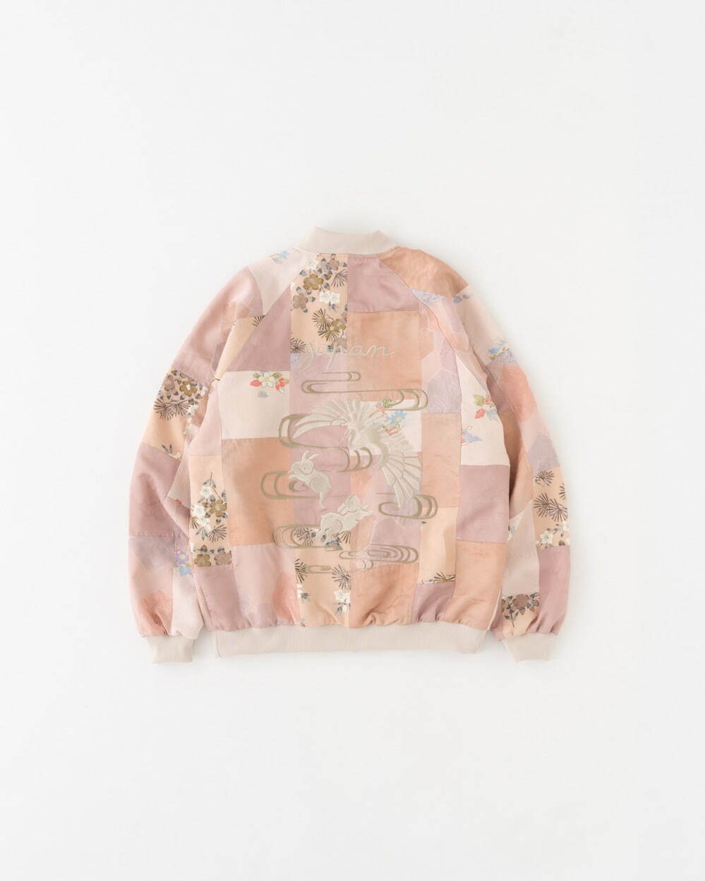 やまとラボ”スカジャン×着物”白龍や春景色の刺繍入り新作ジャケット、テーラー東洋とコラボ｜写真25