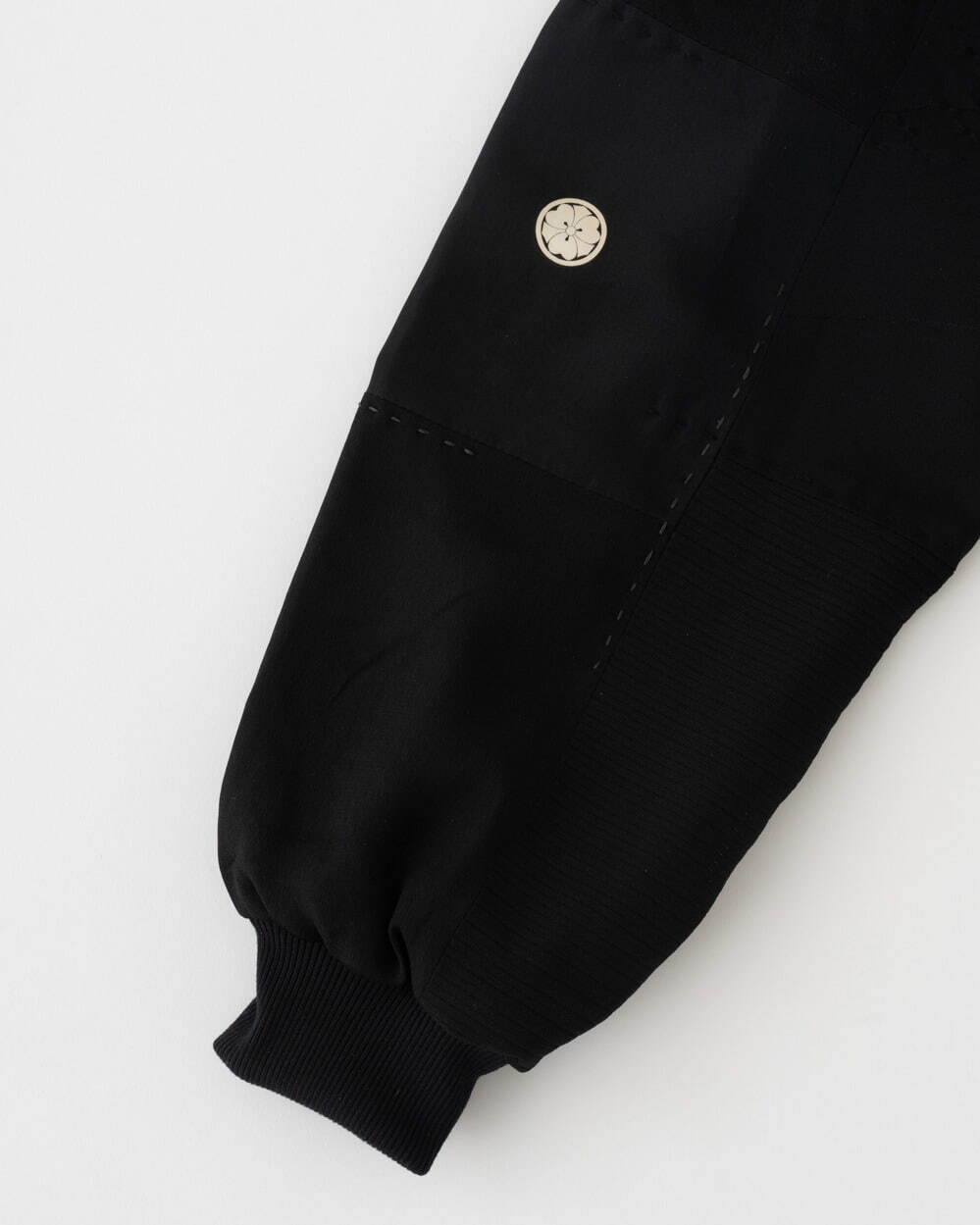 やまとラボ”スカジャン×着物”白龍や春景色の刺繍入り新作ジャケット、テーラー東洋とコラボ｜写真18