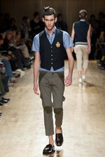 若者とスクール、スポーツをアトウ(ato)らしく表現！　アトウの2011年春夏コレクション｜写真11