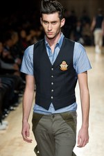 若者とスクール、スポーツをアトウ(ato)らしく表現！　アトウの2011年春夏コレクション｜写真12