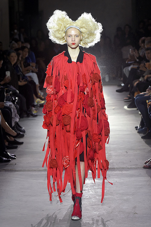 コム デ ギャルソン(COMME des GARÇONS) 2015年春夏ウィメンズコレクション  - 写真1