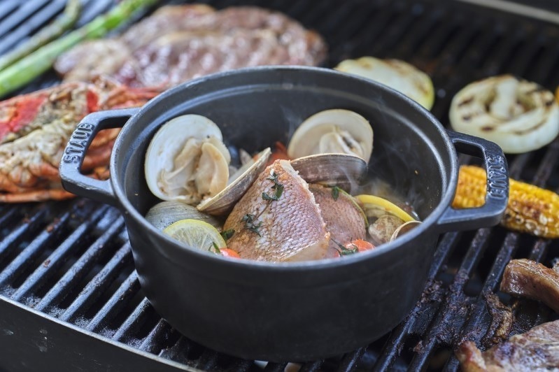 日本橋髙島屋「BBQビアガーデン」屋上庭園で、黒毛和牛＆ラムのセットや持ち込みOKプランなど｜写真1