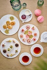 東京エディション虎ノ門「ピーチ×紅茶」アフタヌーンティー、“ダージリン香る”ケーキや白桃ムース｜写真5