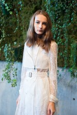 ヤストシ エズミ 2015年春夏コレクション - ジオメトリーに花々を閉じ込め表現した、フェミニティ｜写真11