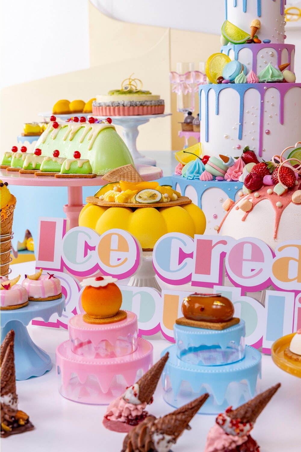 ヒルトン東京「アイスクリーム」主役のパステルスイーツビュッフェ、“トッピングし放題”の贅沢アイス｜写真15