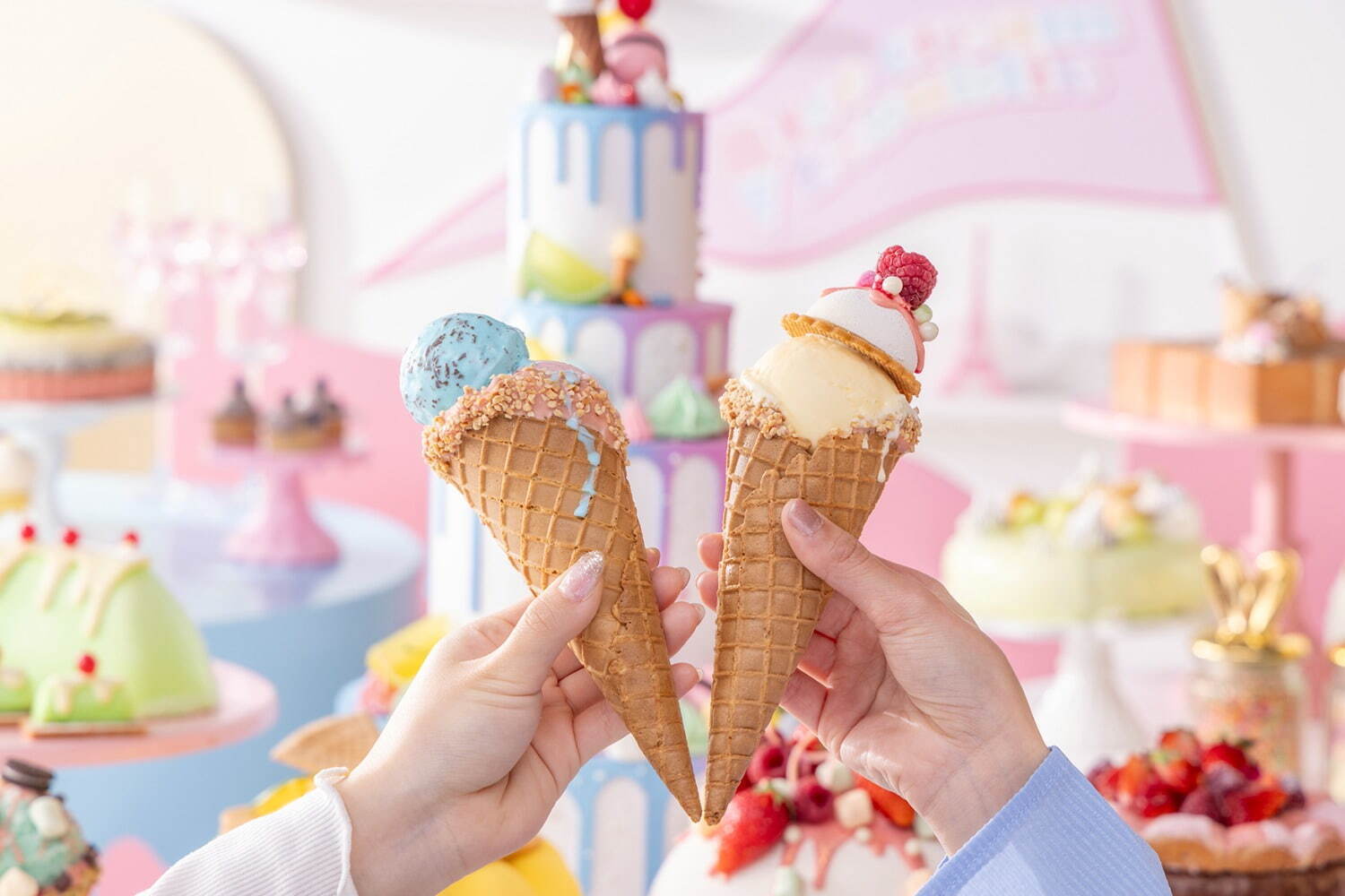 ヒルトン東京「アイスクリーム」主役のパステルスイーツビュッフェ、“トッピングし放題”の贅沢アイス｜写真12