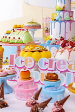 ヒルトン東京「アイスクリーム」主役のパステルスイーツビュッフェ、“トッピングし放題”の贅沢アイス｜写真15