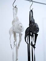 ハトラ“光のきらめき”着想のシアードレス＆ブリーチ加工のワイドデニム、渋谷パルコで期間限定ストア｜写真7