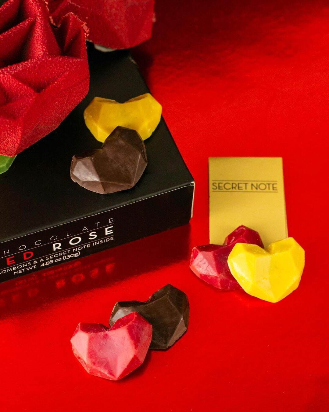 ブボ・バルセロナ”赤い薔薇”の中からハートが現れるショコラやナッツチョコ、母の日ギフトに｜写真3