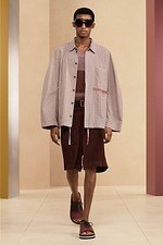 ZARA サープラス25年春夏ウィメンズ、“ミリタリー風”シャツブラウス＆メタル装飾付きサンダル｜写真68