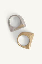 ZARA サープラス25年春夏ウィメンズ、“ミリタリー風”シャツブラウス＆メタル装飾付きサンダル｜写真17