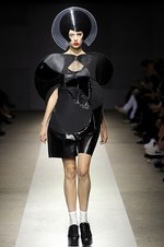 ジュンヤ ワタナベ・コム デ ギャルソン 2015年春夏コレクション - ポップな“図形”の世界｜写真1