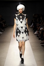 ジュンヤ ワタナベ・コム デ ギャルソン 2015年春夏コレクション - ポップな“図形”の世界｜写真33