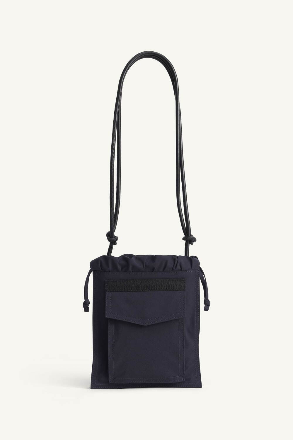 ZARA サープラス25年春夏メンズ、“モッズコート風”軽量トレンチ＆マルチポケット付きバッグ｜写真26