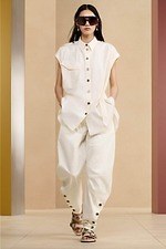 ZARA サープラス25年春夏メンズ、“モッズコート風”軽量トレンチ＆マルチポケット付きバッグ｜写真47