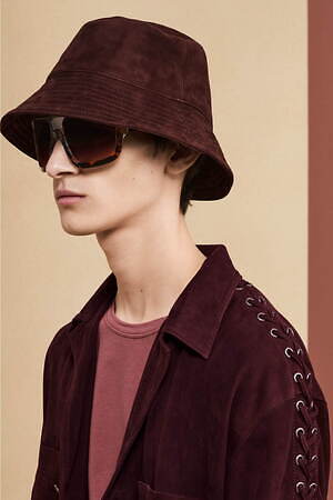 ZARA サープラス25年春夏メンズ、“モッズコート風”軽量トレンチ＆マルチポケット付きバッグ｜写真42