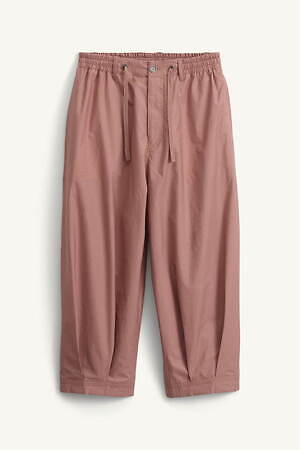 ZARA サープラス25年春夏メンズ、“モッズコート風”軽量トレンチ＆マルチポケット付きバッグ｜写真5