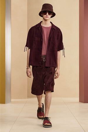 ZARA サープラス25年春夏メンズ、“モッズコート風”軽量トレンチ＆マルチポケット付きバッグ｜写真39