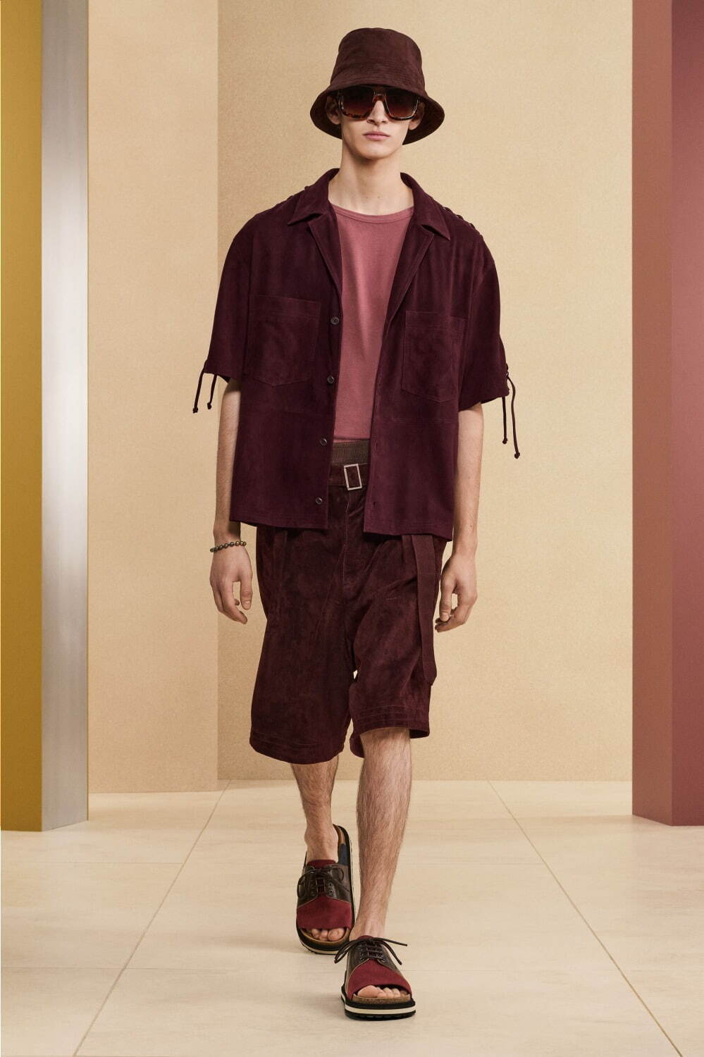 ZARA サープラス25年春夏メンズ、“モッズコート風”軽量トレンチ