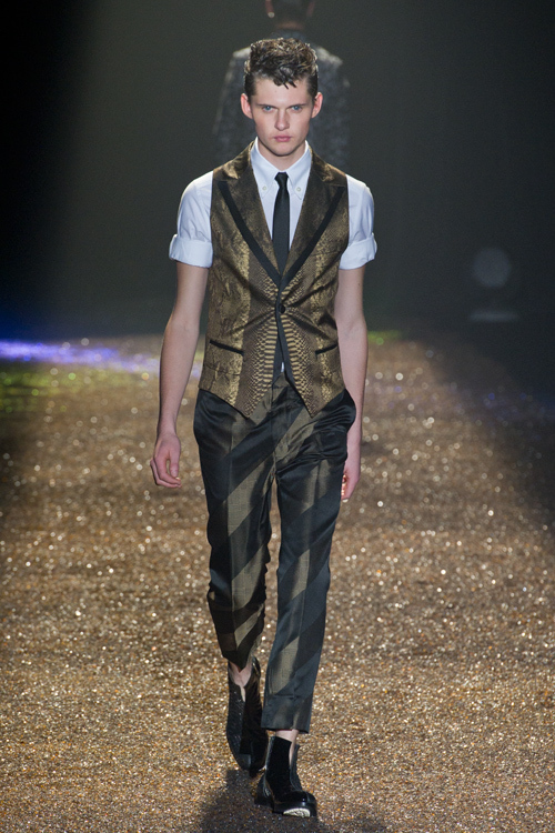 イズリール 2011年春夏<span>コレクション</span> - 写真4