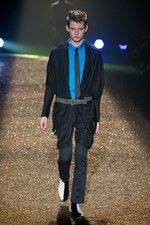 豪華絢爛、光のショー - イズリール(@IZREEL)の2011年春夏コレクション｜写真20