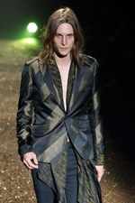 豪華絢爛、光のショー - イズリール(@IZREEL)の2011年春夏コレクション｜写真43