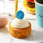 ルワンジュ東京の“エレガントブルー”アフタヌーンティー、メロンのせパンナコッタや純白テディベアなど｜写真4