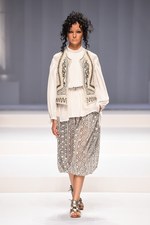 ヒロコ コシノ 2015年春夏コレクション - 古代と現代をさまよい生まれる、強い個性｜写真10