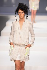 ヒロコ コシノ 2015年春夏コレクション - 古代と現代をさまよい生まれる、強い個性｜写真14