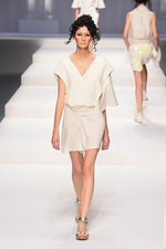 ヒロコ コシノ 2015年春夏コレクション - 古代と現代をさまよい生まれる、強い個性｜写真19