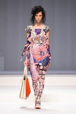 ヒロコ コシノ 2015年春夏コレクション - 古代と現代をさまよい生まれる、強い個性｜写真31