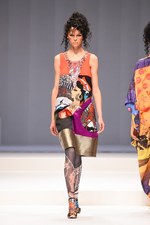 ヒロコ コシノ 2015年春夏コレクション - 古代と現代をさまよい生まれる、強い個性｜写真48