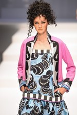 ヒロコ コシノ 2015年春夏コレクション - 古代と現代をさまよい生まれる、強い個性｜写真63