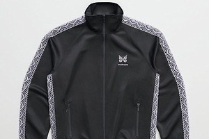 ニードルズ×マッドハッピー、“レーステープ”のトラックパンツ＆オリジナルボディの再構築フーディー