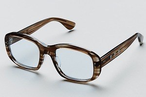 M A S U初アイウェア - “天使スタッズ”付きマーブルサングラス、ブランとコラボで