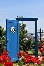 神奈川・横須賀市ヴェルニー公園「春のローズフェスタ」約130種1,300株の春バラが見頃に｜写真13