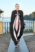 プッチ 2025年春夏コレクション - 太陽の光で輝く海｜写真5