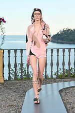 プッチ 2025年春夏コレクション - 太陽の光で輝く海｜写真14