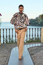 プッチ 2025年春夏コレクション - 太陽の光で輝く海｜写真18